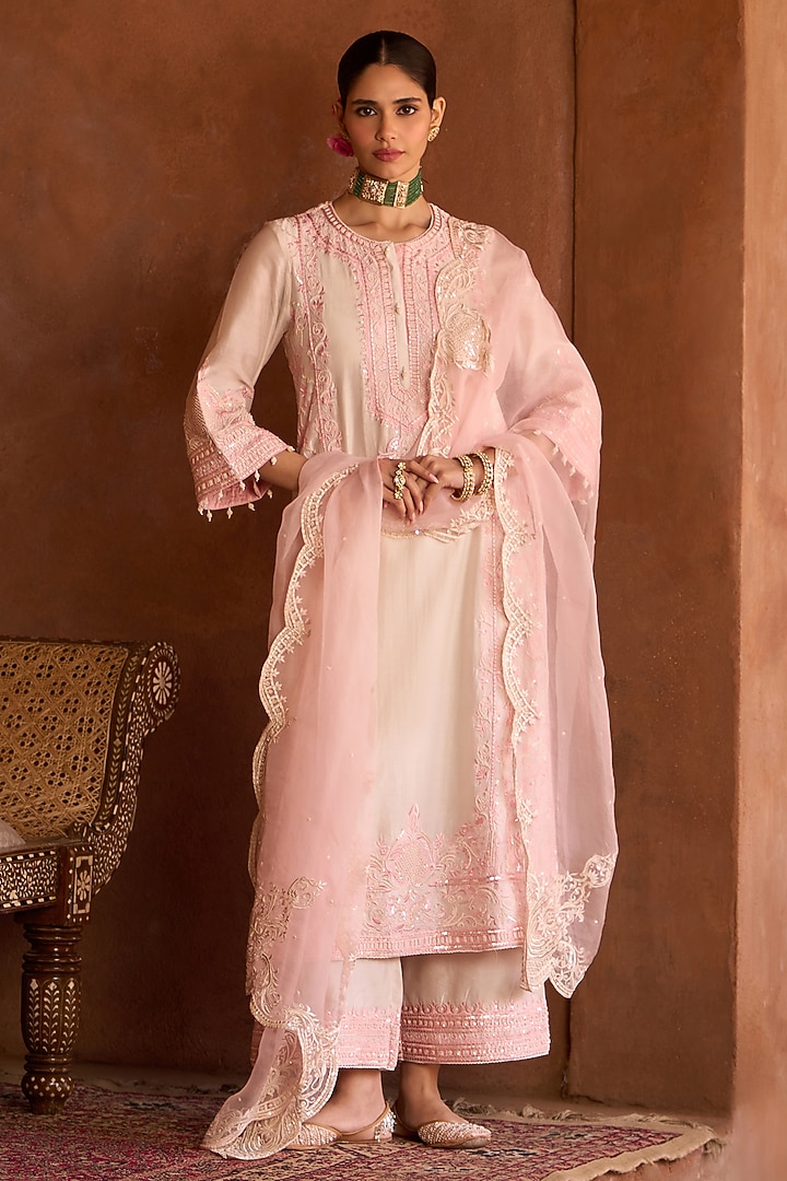 Daisy Ivory Silk Chanderi Sequins Embroidered Kurta Set by Sheetal Batra at Pernia's Pop Up Shop