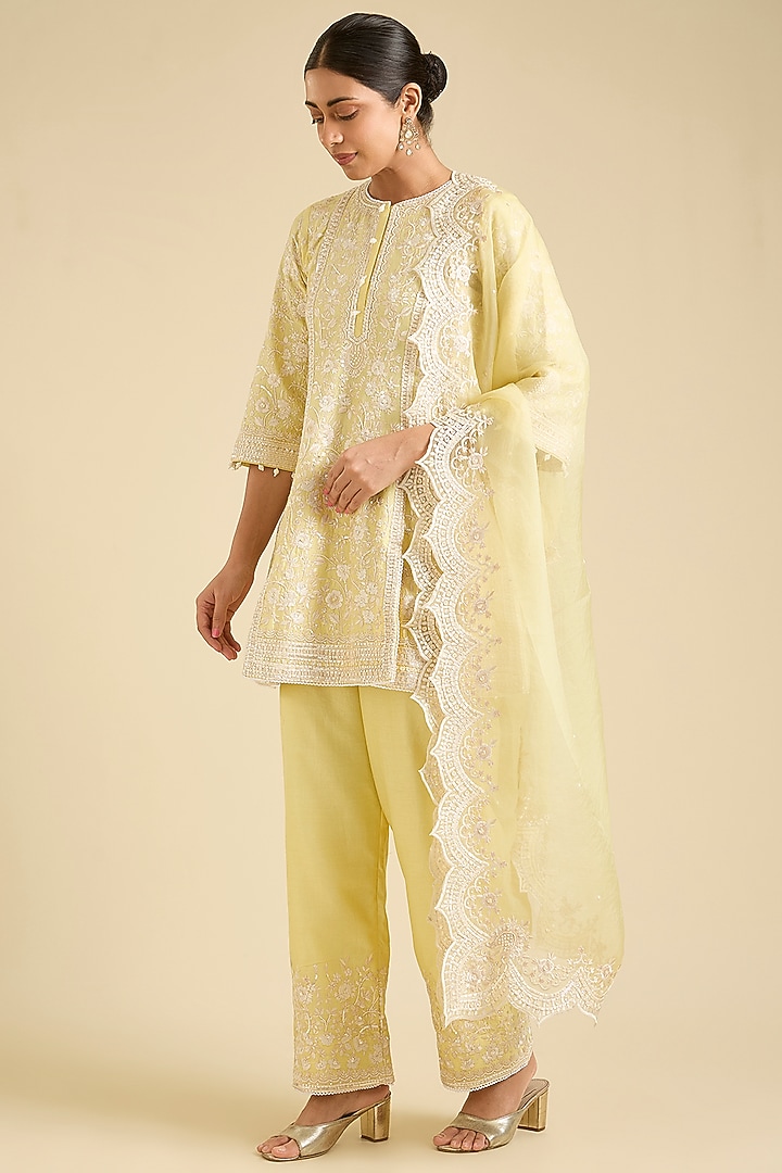 Yellow Silk Chanderi Sequin & Pearl Embroidered Kurta Set by Sheetal Batra at Pernia's Pop Up Shop