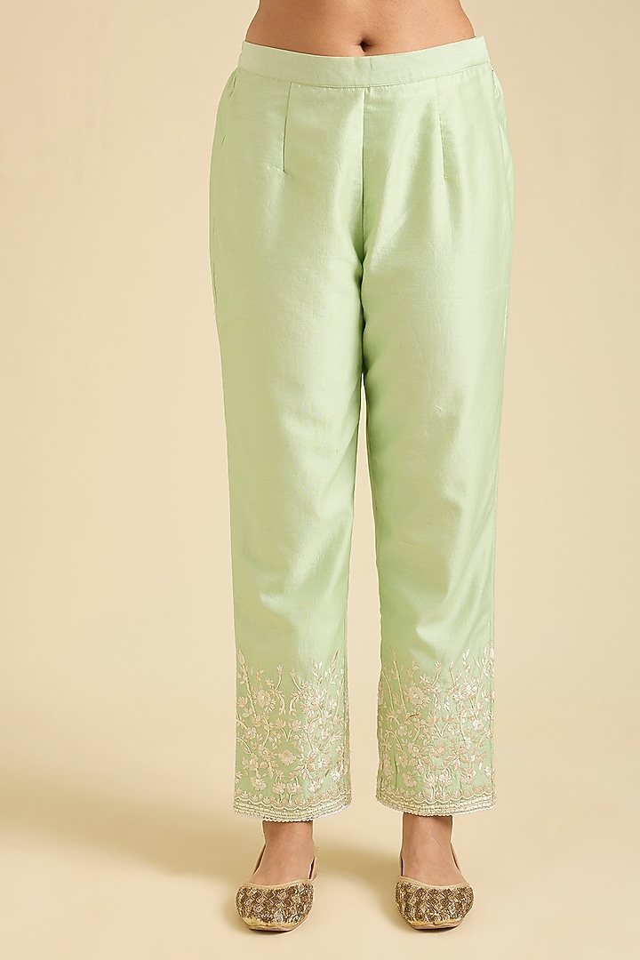 Green Silk Chanderi Sequin & Pearl Embroidered Kurta Set by Sheetal Batra at Pernia's Pop Up Shop
