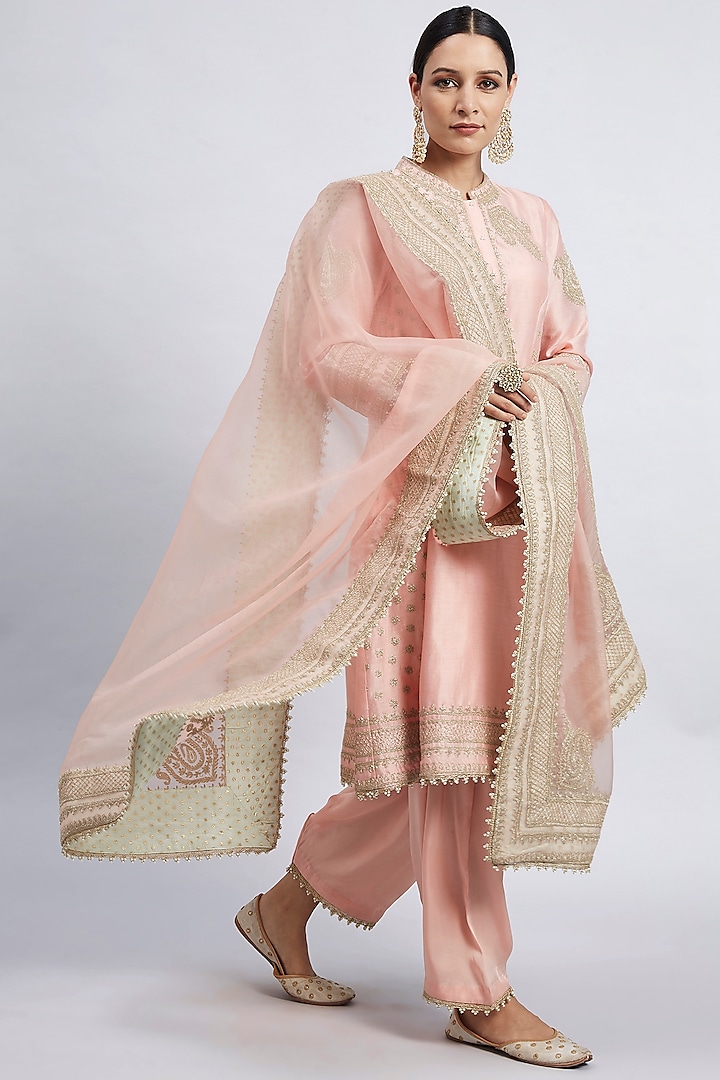 Carnation Pink Tilla Embroidered Kurta Set by Sheetal Batra