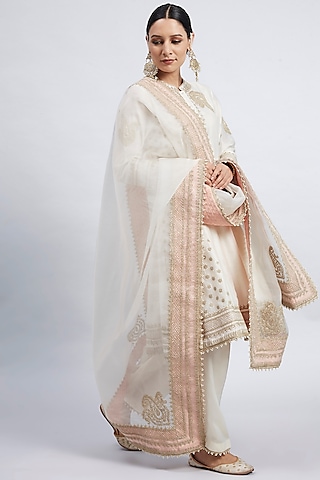 Daisy Ivory Tilla Embroidered Kurta Set by Sheetal Batra