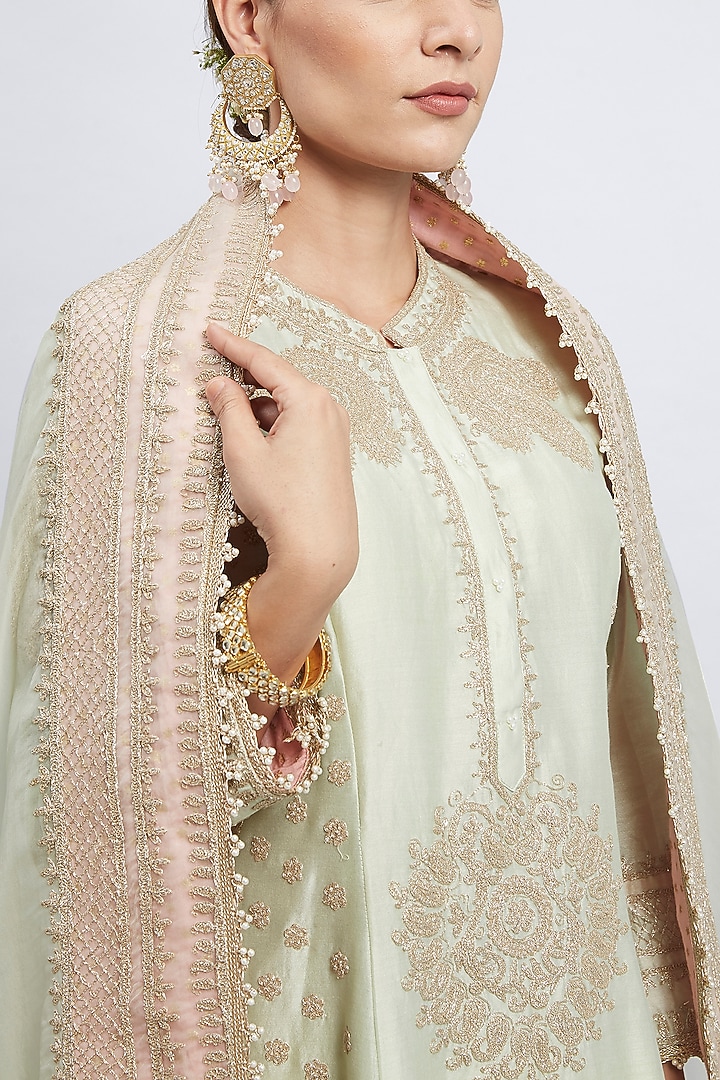 Mint Green Tilla Embroidered Kurta Set by Sheetal Batra at Pernia's Pop Up Shop