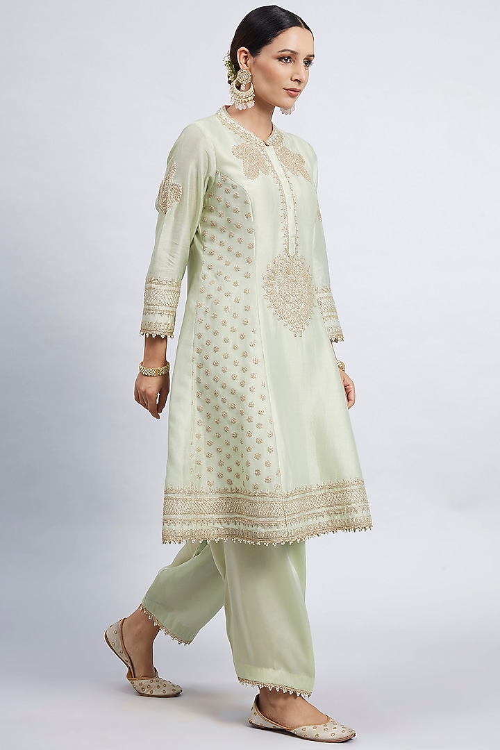 Mint Green Tilla Embroidered Kurta Set by Sheetal Batra at Pernia's Pop Up Shop