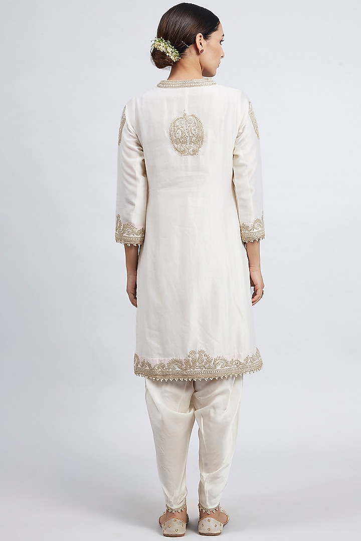 Daisy Ivory Pearl Embroidered Kurta Set by Sheetal Batra at Pernia's Pop Up Shop