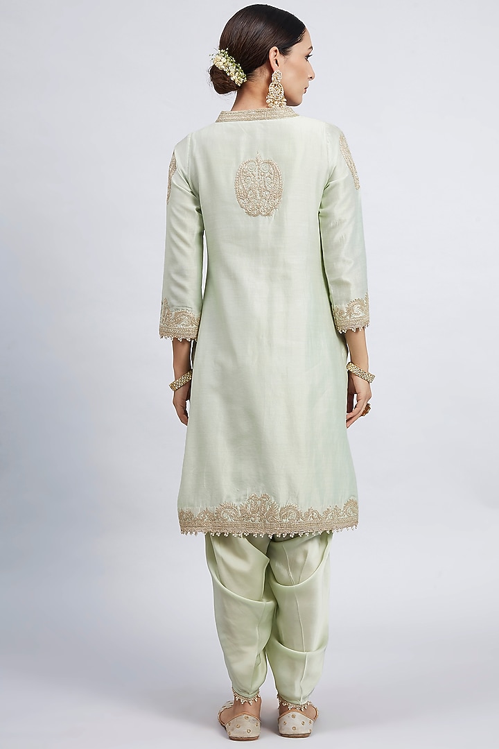 Mint Green Tilla Embroidered Kurta Set by Sheetal Batra at Pernia's Pop Up Shop