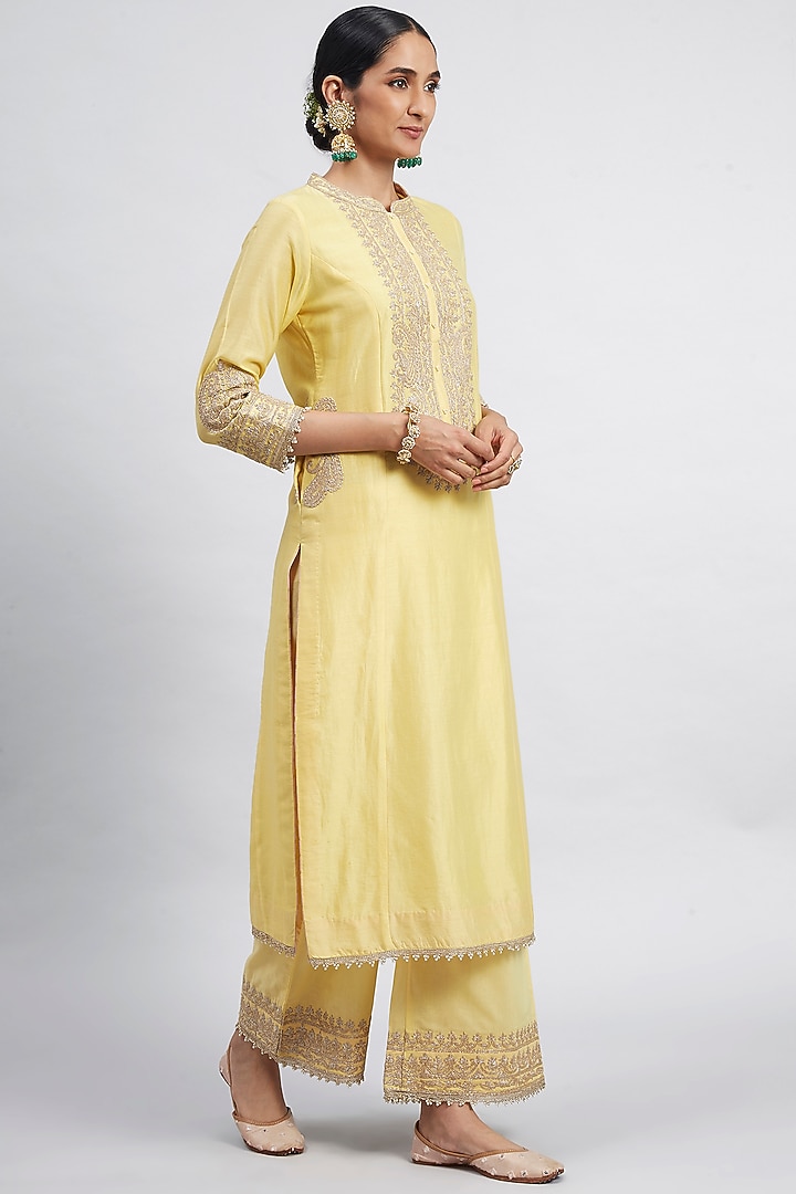 Daffodil Yellow Embroidered Kurta Set With Side Pockets by Sheetal Batra at Pernia's Pop Up Shop