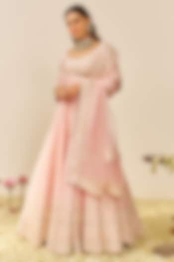 Blush Pink Raw Silk Kashmiri Tilla Embroidered Bridal Lehenga Set by Sheetal Batra at Pernia's Pop Up Shop