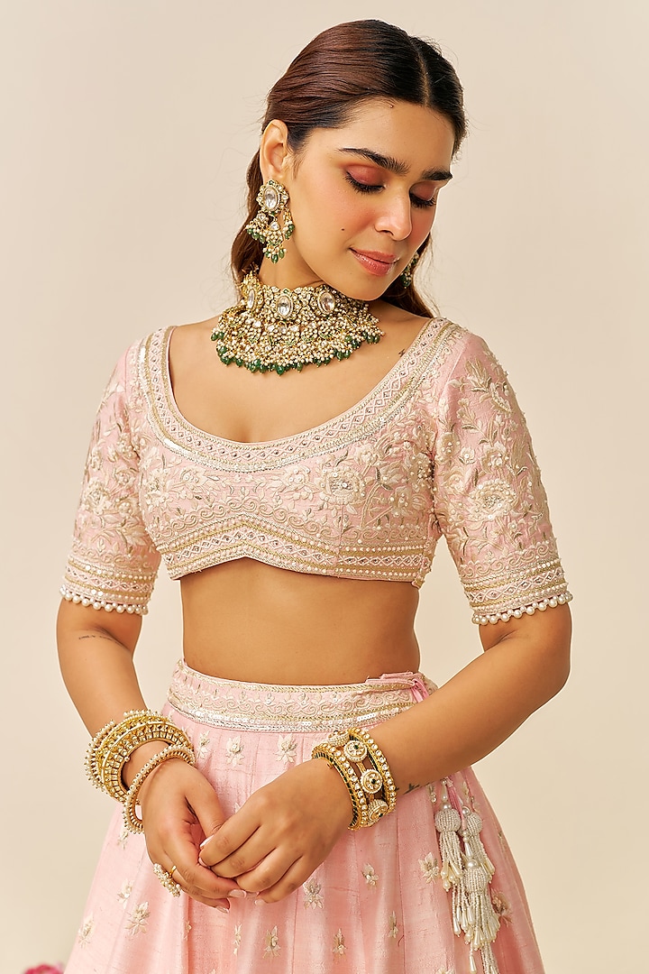 Blush Pink Raw Silk Kashmiri Tilla Embroidered Bridal Lehenga Set by Sheetal Batra at Pernia's Pop Up Shop