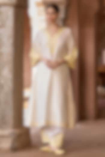 Daisy Ivory Silk Chanderi Sequins Embroidered Kaftan Set by Sheetal Batra at Pernia's Pop Up Shop