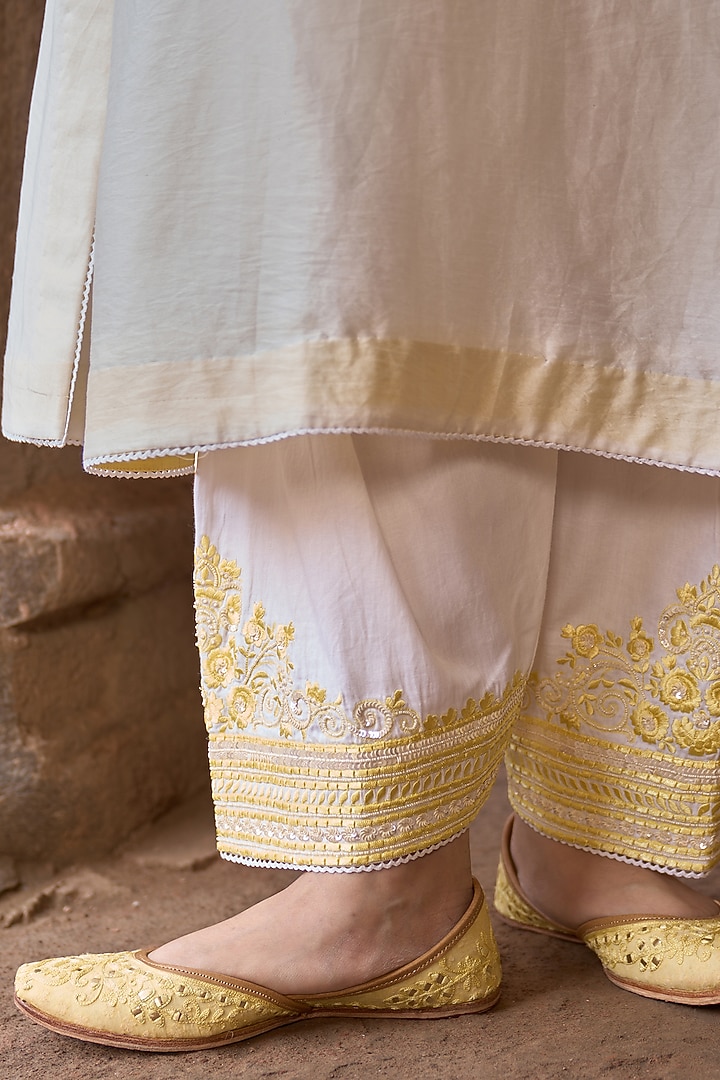 Daisy Ivory Silk Chanderi Sequins Embroidered Kaftan Set by Sheetal Batra at Pernia's Pop Up Shop