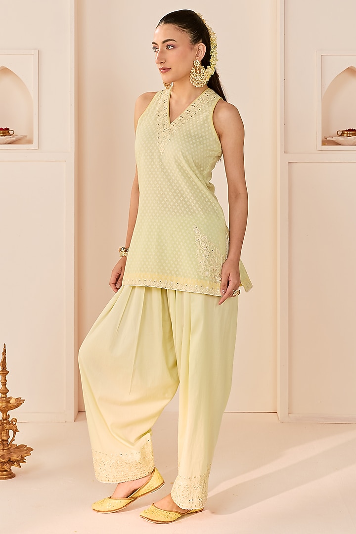 Mint Green Chanderi Silk Brasso Aari Work Short Kurta Set by Sheetal Batra at Pernia's Pop Up Shop