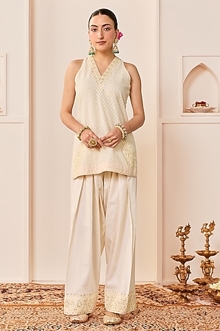 Daisy Ivory Chanderi Silk Brasso Aari Work Short Kurta Set by Sheetal Batra