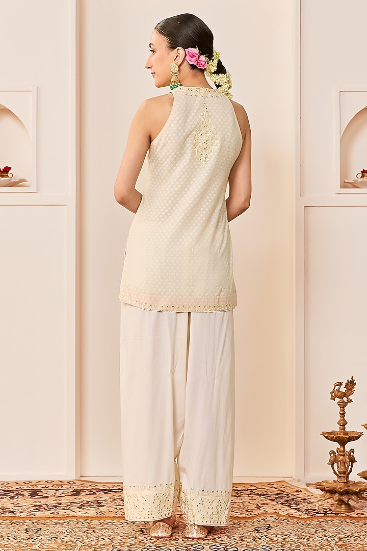 Daisy Ivory Chanderi Silk Brasso Aari Work Short Kurta Set by Sheetal Batra at Pernia's Pop Up Shop