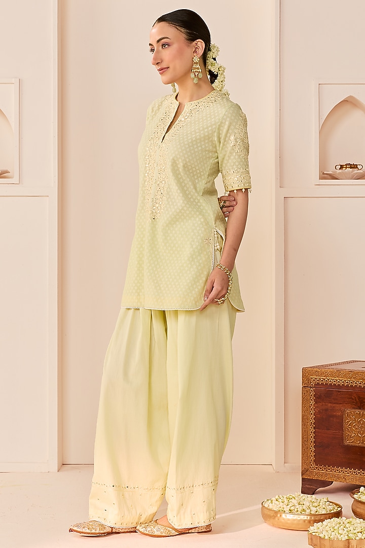 Mint Green Chanderi Silk Brasso Aari Embroidered Short Kurta Set by Sheetal Batra at Pernia's Pop Up Shop