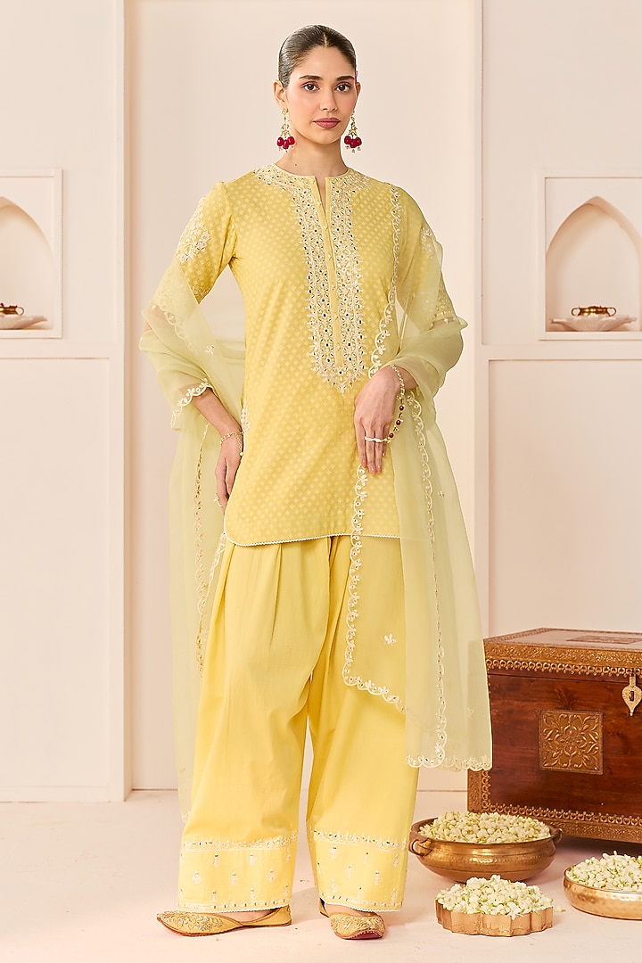 Lemon Yellow Chanderi Silk Brasso Aari Embroidered Short Kurta Set by Sheetal Batra at Pernia's Pop Up Shop