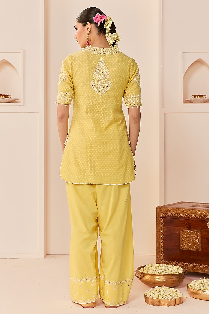 Lemon Yellow Chanderi Silk Brasso Aari Embroidered Short Kurta Set by Sheetal Batra at Pernia's Pop Up Shop