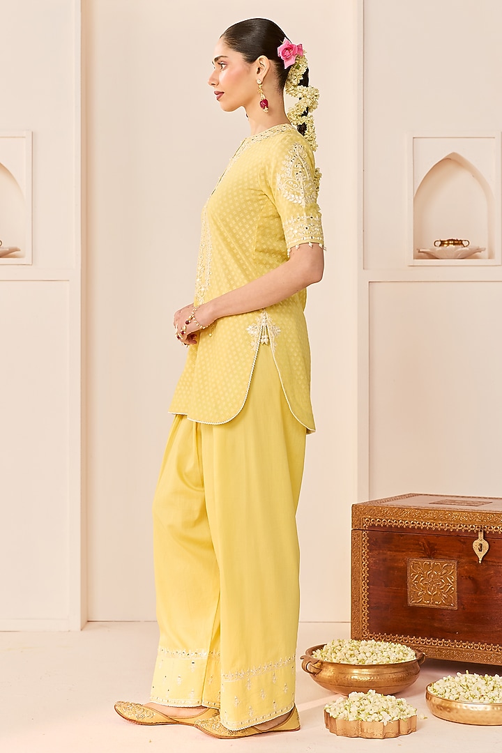 Lemon Yellow Chanderi Silk Brasso Aari Embroidered Short Kurta Set by Sheetal Batra at Pernia's Pop Up Shop