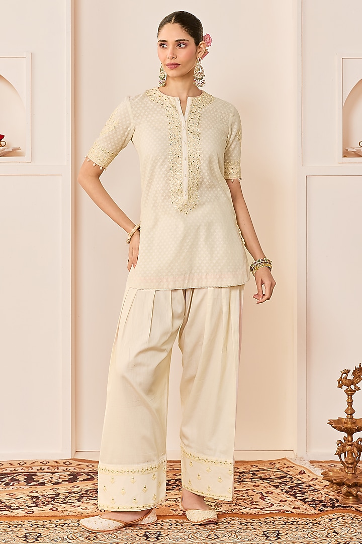 Daisy Ivory Chanderi Silk Brasso Aari Embroidered Short Kurta Set by Sheetal Batra at Pernia's Pop Up Shop