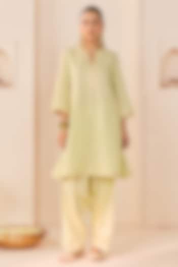 Mint Green Chanderi Silk Brasso Aari Embroidered Short Kurta Set by Sheetal Batra at Pernia's Pop Up Shop