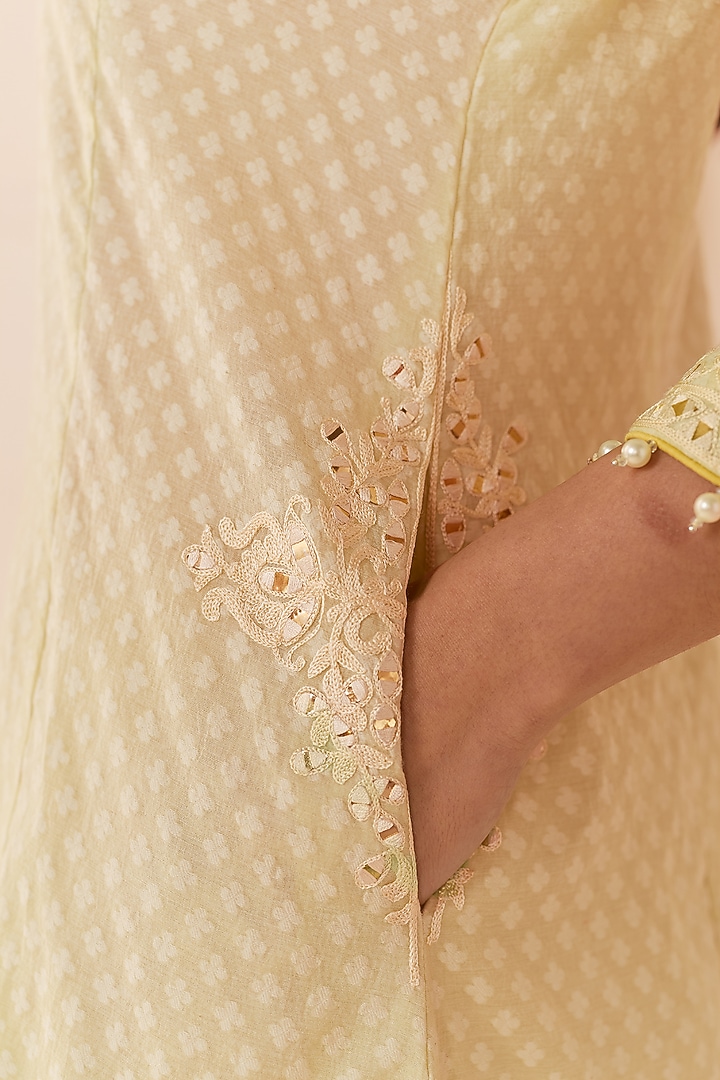 Mint Green Chanderi Silk Brasso Aari Embroidered Short Kurta Set by Sheetal Batra at Pernia's Pop Up Shop