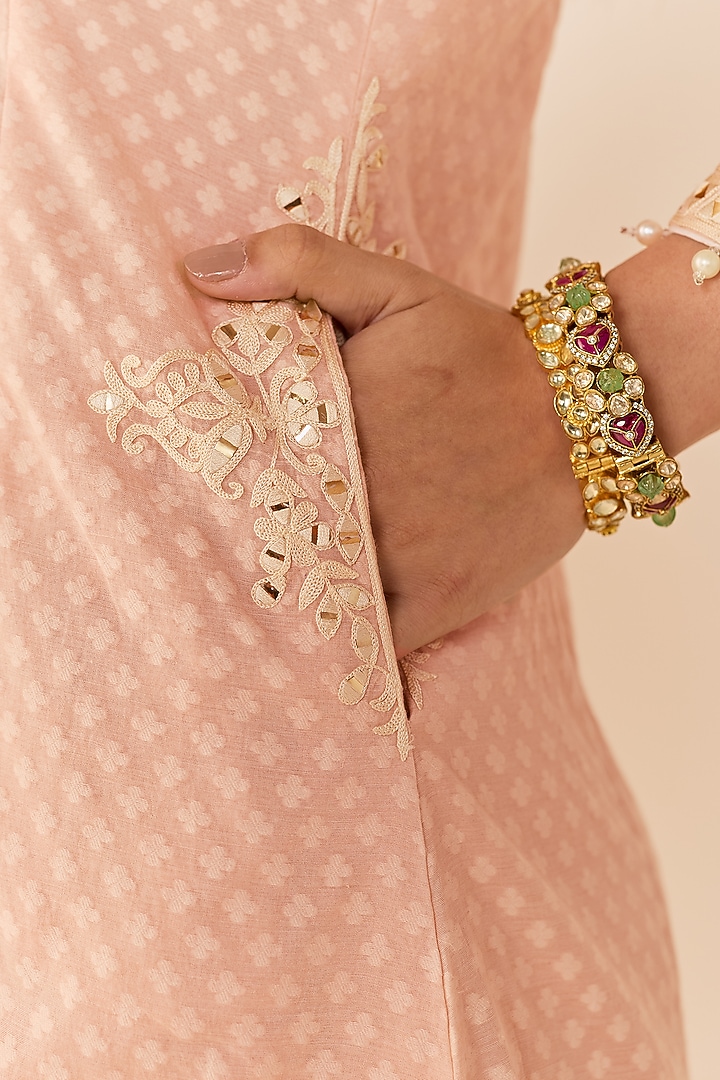 Carnation Pink Chanderi Silk Brasso Aari Embroidered Short Kurta Set by Sheetal Batra at Pernia's Pop Up Shop