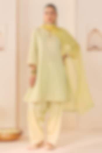 Mint Green Chanderi Silk Brasso Aari Embroidered Short Kurta Set by Sheetal Batra at Pernia's Pop Up Shop
