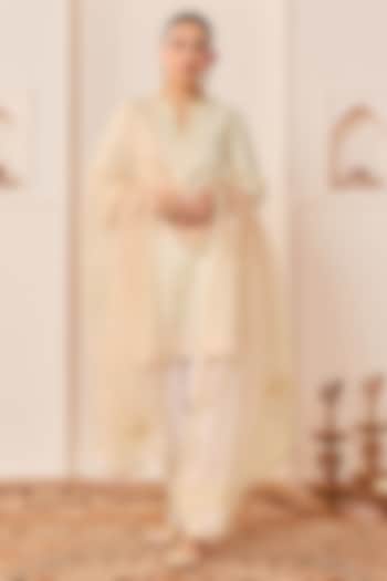 Daisy Ivory Chanderi Silk Brasso Aari Embroidered Short Kurta Set by Sheetal Batra at Pernia's Pop Up Shop