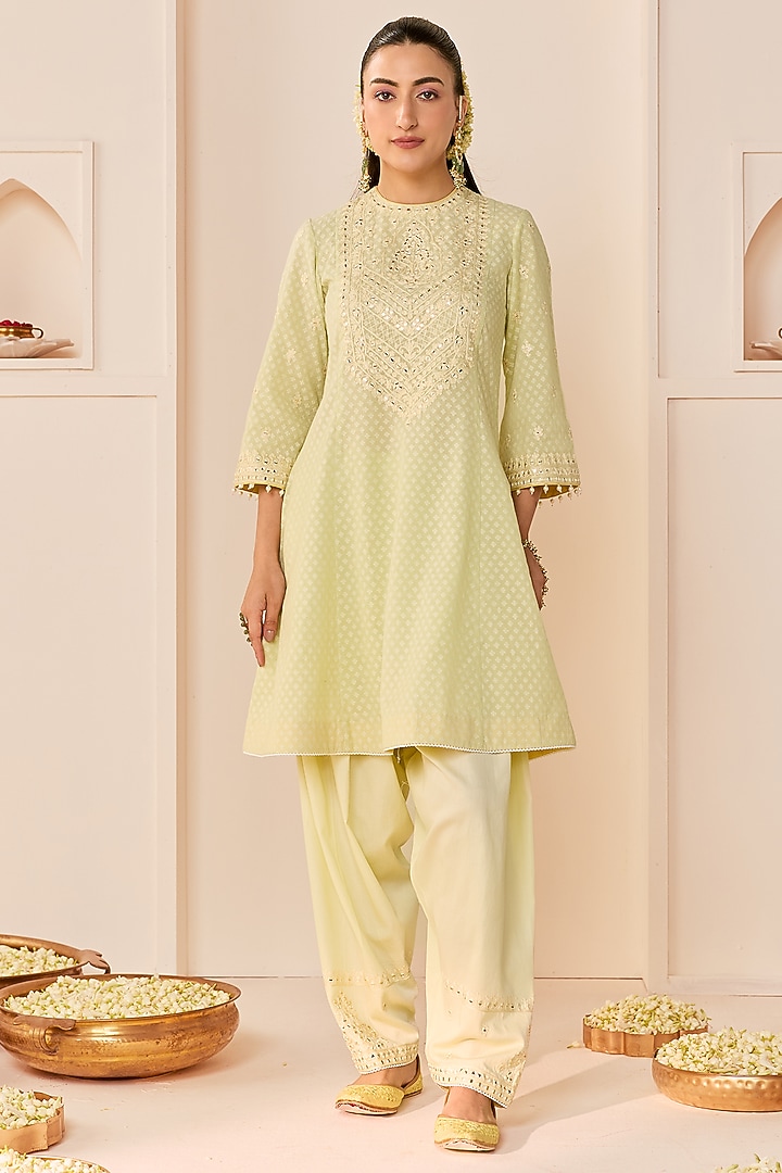 Mint Green Chanderi Silk Brasso Mirror Embroidered Kurta Set by Sheetal Batra at Pernia's Pop Up Shop