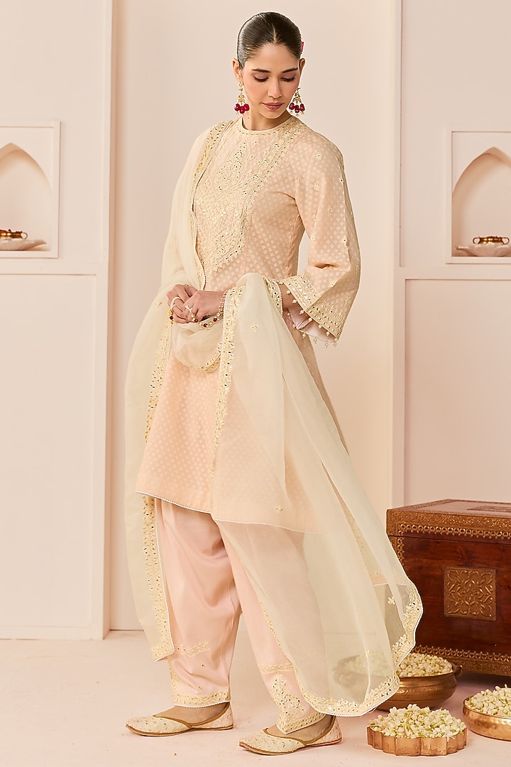 Carnation Pink Chanderi Silk Brasso Mirror Embroidered Kurta Set by Sheetal Batra at Pernia's Pop Up Shop