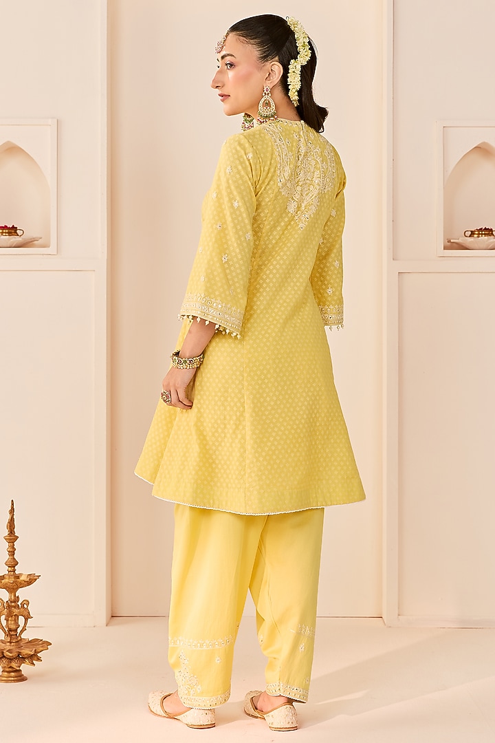 Lemon Yellow Chanderi Silk Brasso Mirror Embroidered Kurta Set by Sheetal Batra at Pernia's Pop Up Shop