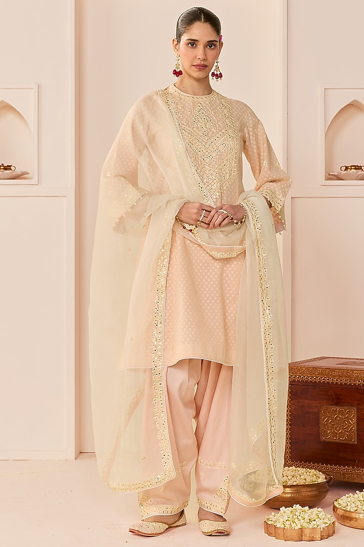 Carnation Pink Chanderi Silk Brasso Mirror Embroidered Kurta Set by Sheetal Batra at Pernia's Pop Up Shop