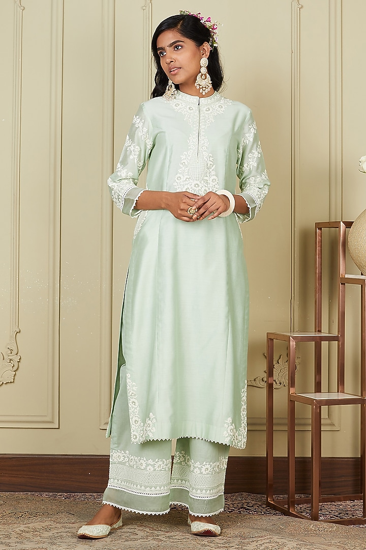 Frosty Green Embroidered Kurta Set by Sheetal Batra at Pernia's Pop Up Shop