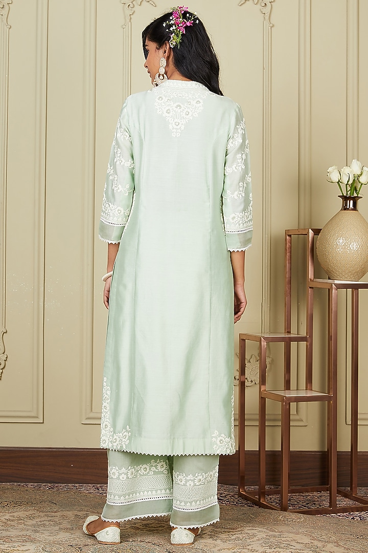 Frosty Green Embroidered Kurta Set by Sheetal Batra at Pernia's Pop Up Shop