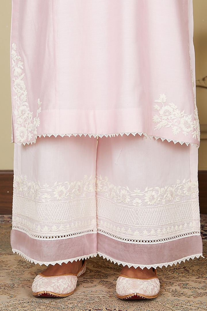 Blush Pink Embroidered Kurta Set by Sheetal Batra at Pernia's Pop Up Shop