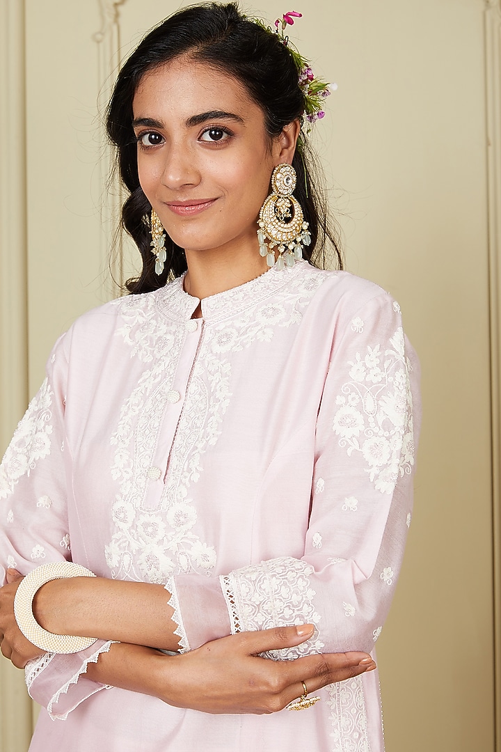Blush Pink Silk Embroidered Kurta Set by Sheetal Batra at Pernia's Pop Up Shop