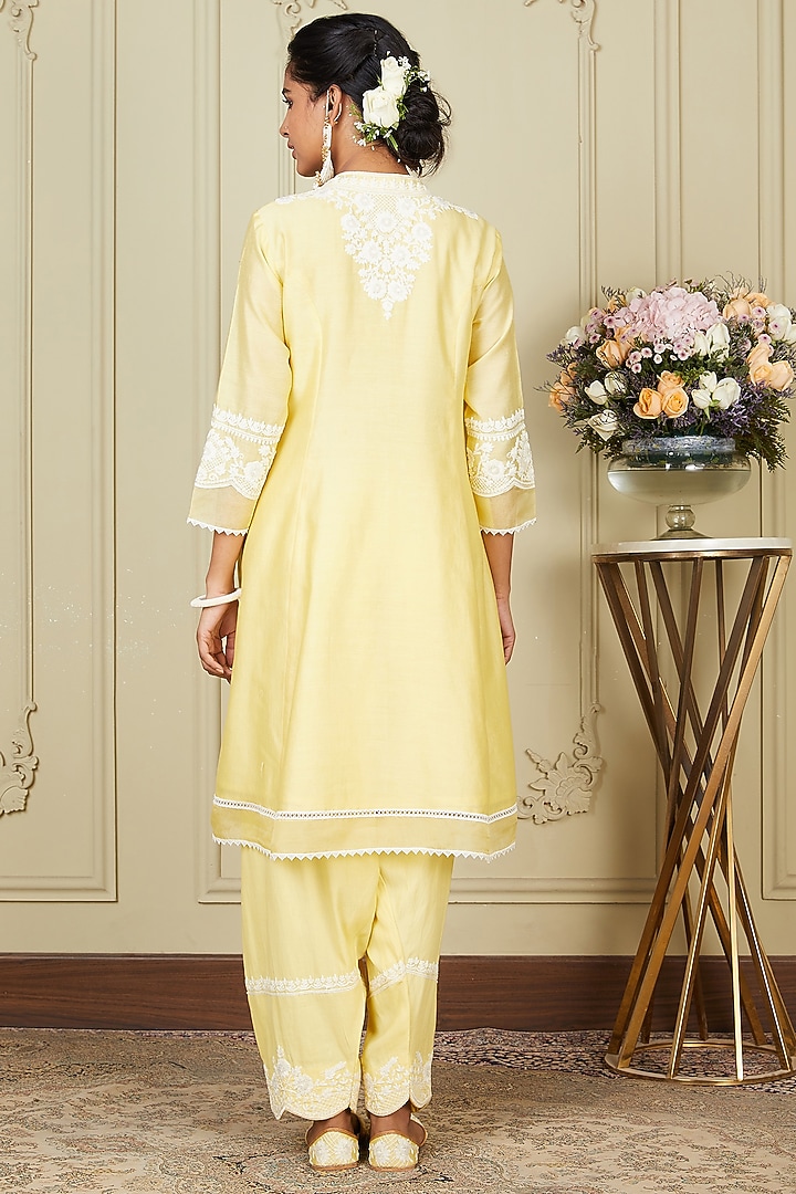 Lemon Yellow A-line Short Kurta Set by Sheetal Batra at Pernia's Pop Up Shop
