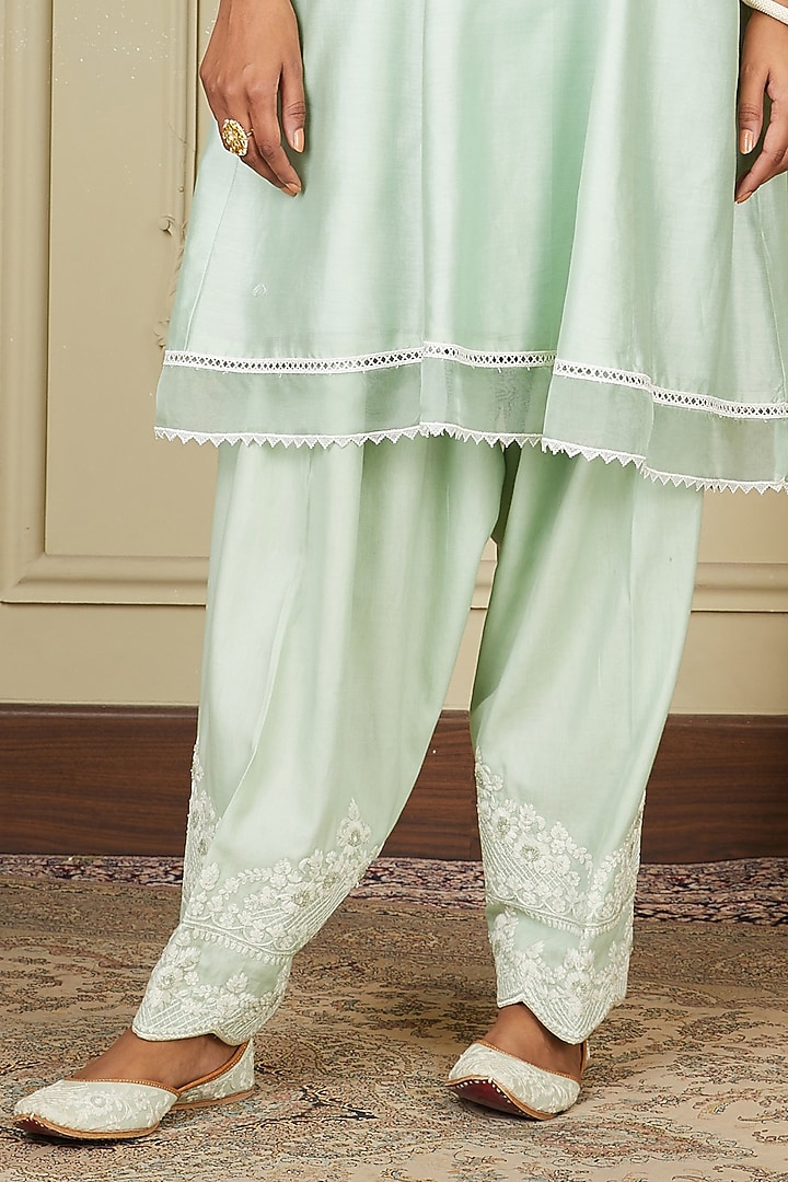 Frosty Green A-line Short Kurta Set by Sheetal Batra at Pernia's Pop Up Shop