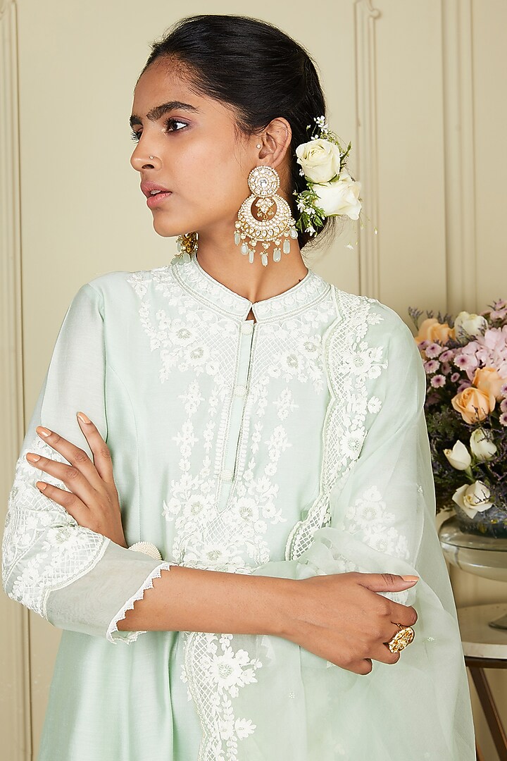 Frosty Green A-line Short Kurta Set by Sheetal Batra at Pernia's Pop Up Shop