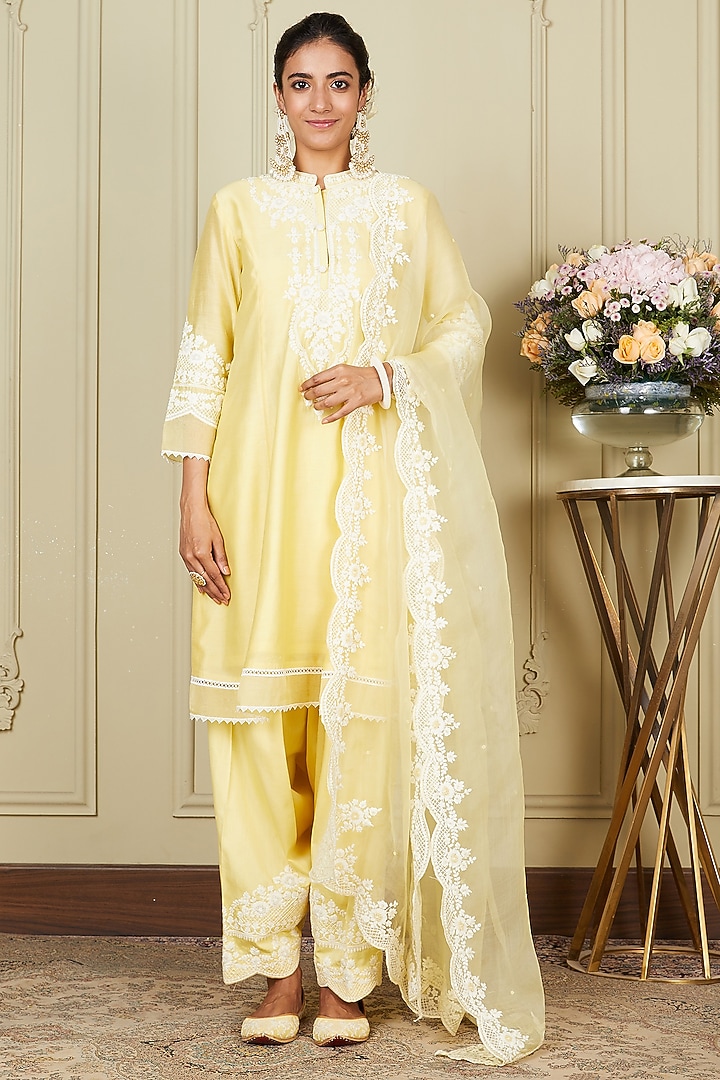 Lemon Yellow A-line Short Kurta Set by Sheetal Batra at Pernia's Pop Up Shop