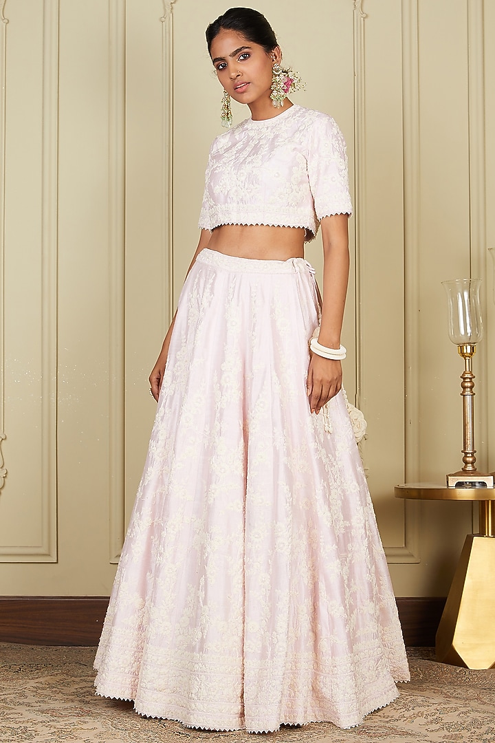 Pearl Blush Embroidered Bridal Lehenga Set by Sheetal Batra at Pernia's Pop Up Shop