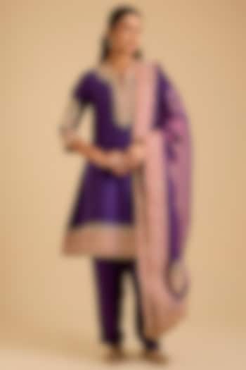 Purple Silk Chanderi Kashmiri Tilla Embroidered Kurta Set by Sheetal Batra at Pernia's Pop Up Shop