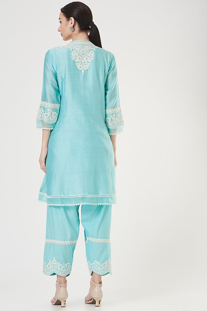 Sky Blue Embroidered Kurta Set by Sheetal Batra at Pernia's Pop Up Shop