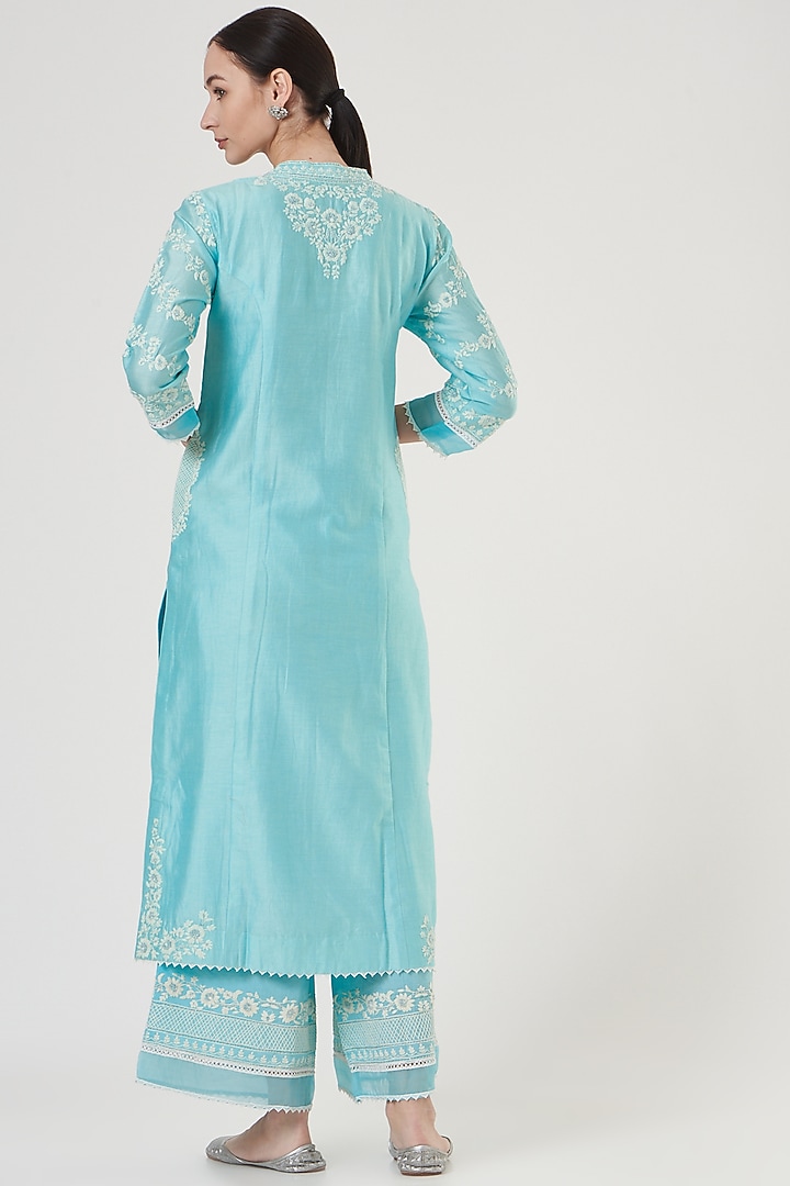 Blue Embroidered Kurta Set by Sheetal Batra at Pernia's Pop Up Shop