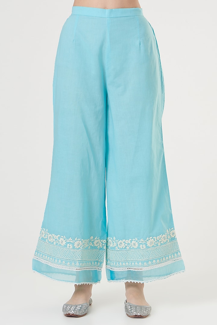 Blue Embroidered Kurta Set by Sheetal Batra at Pernia's Pop Up Shop