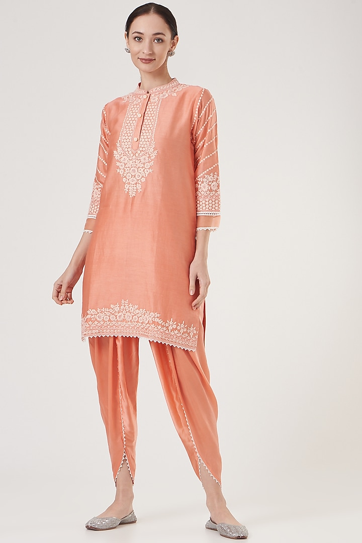 Peach Silk Chanderi Kurta Set by Sheetal Batra at Pernia's Pop Up Shop