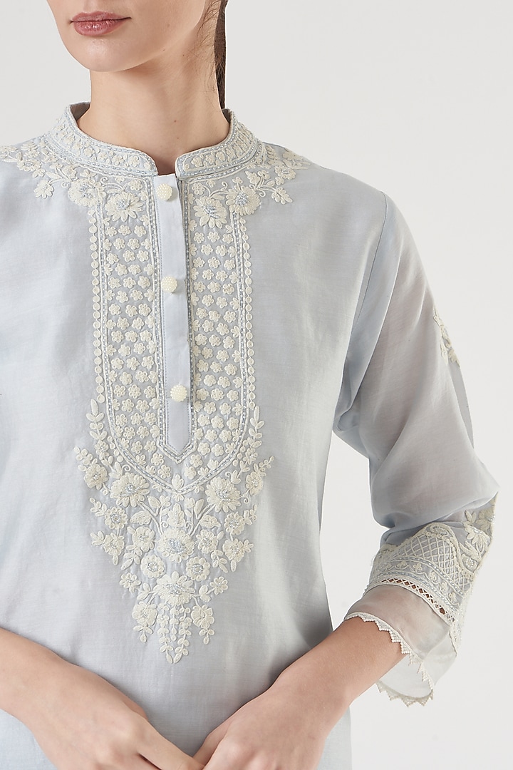 Sky Blue Silk Chanderi Embroidered Kurta Set by Sheetal Batra at Pernia's Pop Up Shop