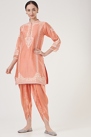 Peach Embroidered Kurta Set by Sheetal Batra