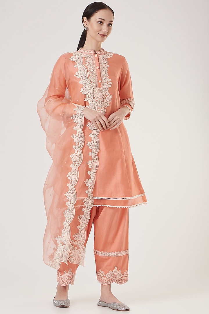 Peach Dori Embroidered Kurta Set by Sheetal Batra at Pernia's Pop Up Shop