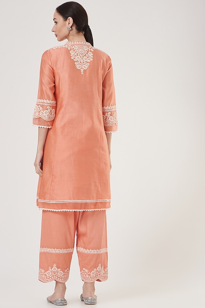 Peach Dori Embroidered Kurta Set by Sheetal Batra at Pernia's Pop Up Shop