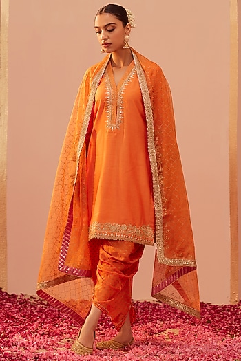 Tangerine Orange Silk Chanderi Printed & Embroidered Kurta Set by Sheetal Batra at Pernia's Pop Up Shop